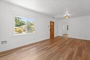 Photo - Stylish and Updated North Inglewood House ...