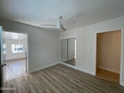 Photo - 20336 Lorne St