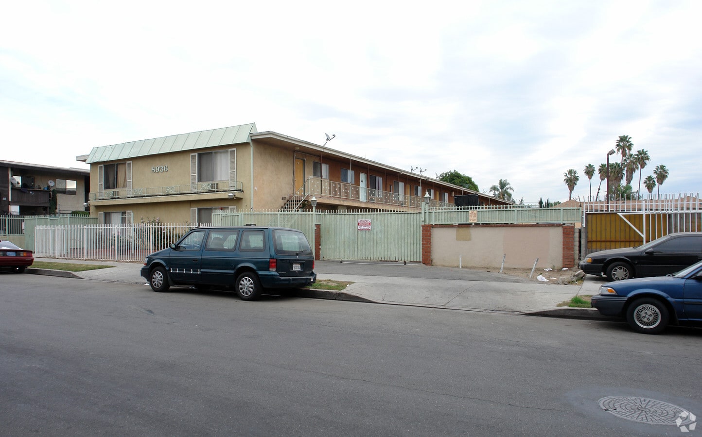 Photo - 8936 Cedros Ave Apartments