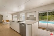 Photo - 650 N Tigertail Rd House