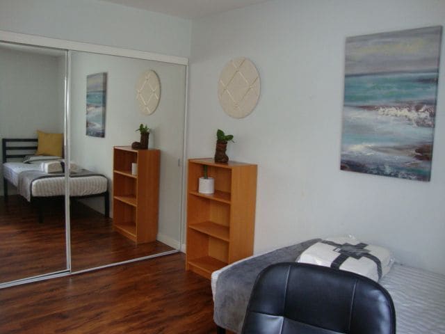 Photo - 625 E Del Mar Blvd