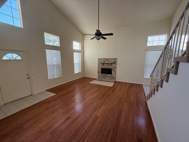 Photo - Large 4 Bedroom 3 Bath House w/ 2 car garage