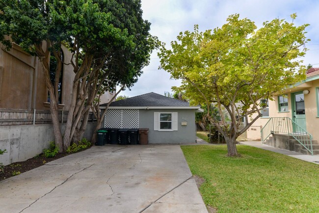Spacious One Bedroom Single Family Home wi... - Spacious One Bedroom Single Family Home wi...