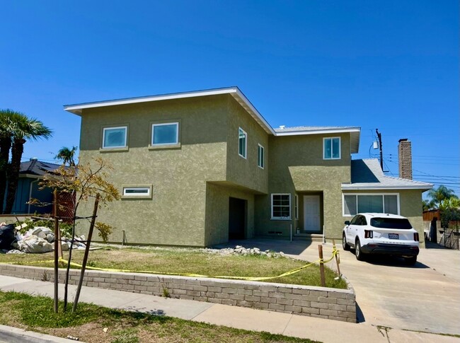 Photo - 6854 Birchwood St Townhome