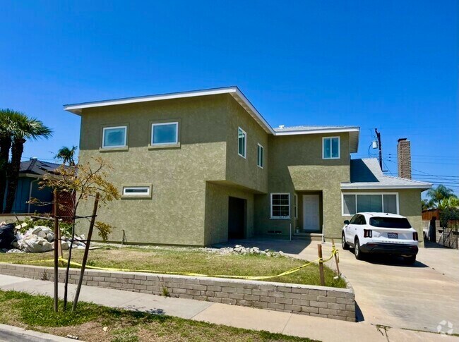 Building Photo - 6854 Birchwood St Rental