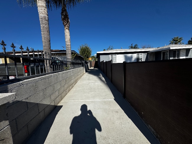 Photo - 1976 W 18th St