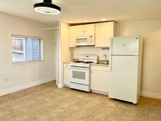 Photo - Studio in North Park - Freshly Painted, Co... Unit 4423