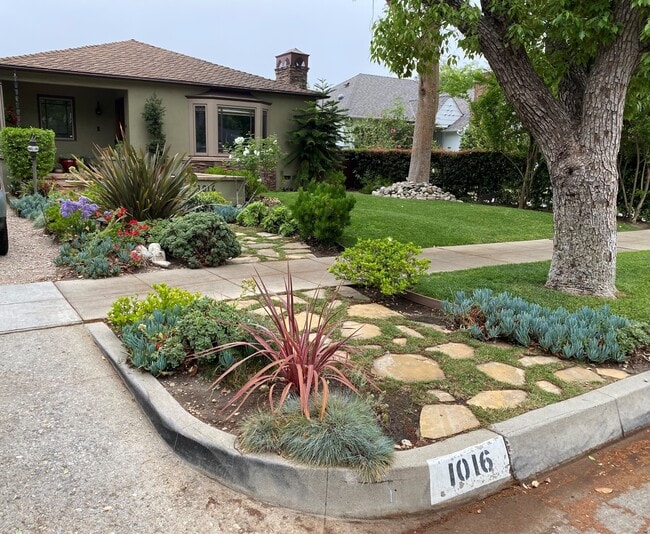 Building Photo - 1016 S Euclid Ave