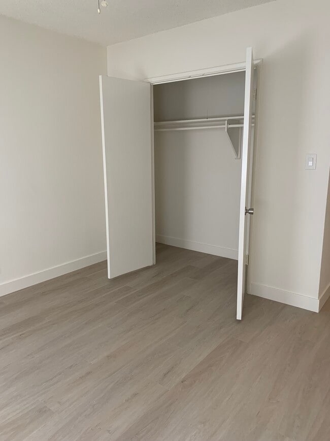 Photo - 1241 Bundy S Dr Unit #4