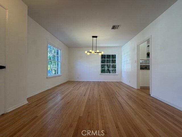 Photo - 15440 Dickens St