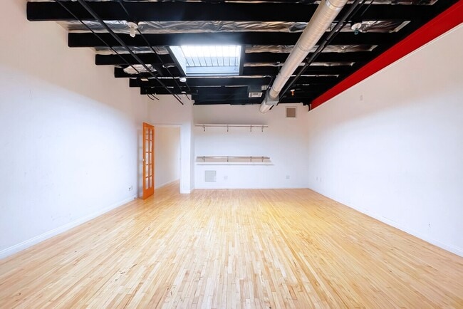 Photo - 5401 Alvern Cir Unit Suite D