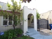 Photo - 822 N Gardner St Unit 822