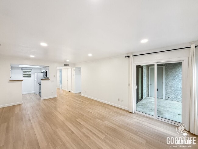 Photo - Great 2B/2BA Condo in Carmel Mountain Ranch w/ Community Pool, W/D, & Reserved Parking! Unit 105