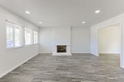 Photo - Spacious 5-Bedroom, 3-Bath Home – Convenie...