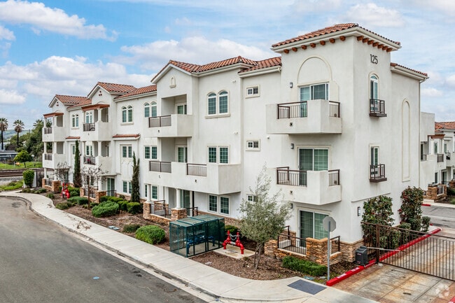 Alternate Community Image - 177 N Myrtle Ave