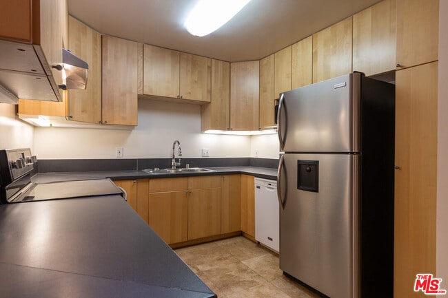 Photo - 1033 6th St Condo Unit 304