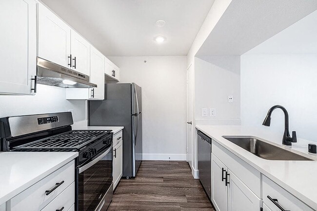 Photo - Deerwood Apartments