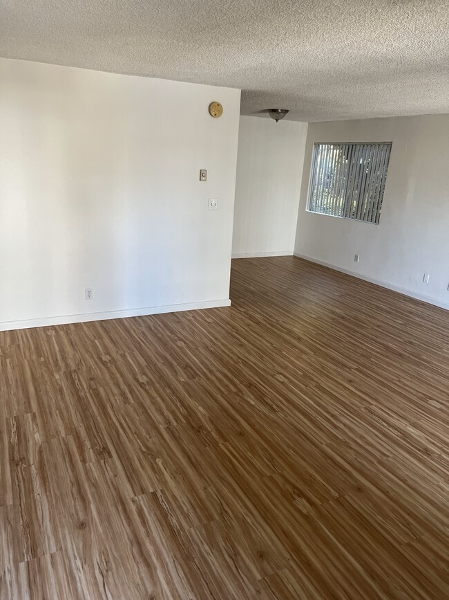 Photo - 11515 Ohio Ave