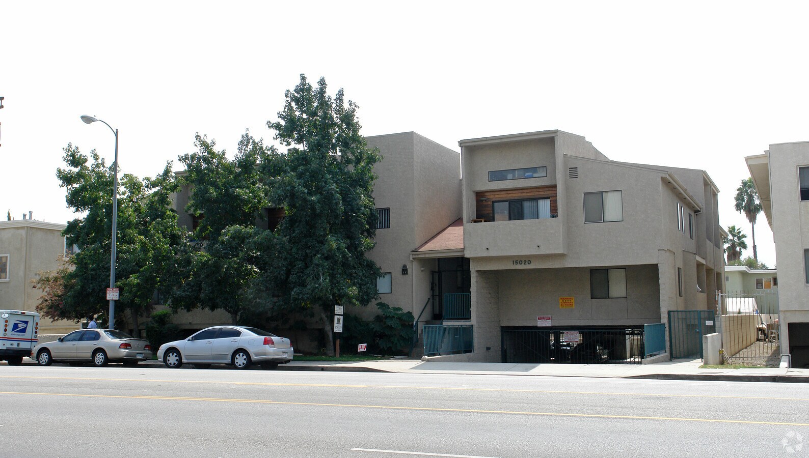 Photo - 15020 Burbank Blvd