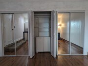 wall to wall huge closet - 13690 Westward Dr