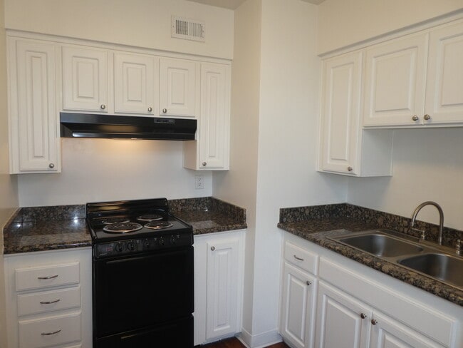 Photo - Village Green Apartments