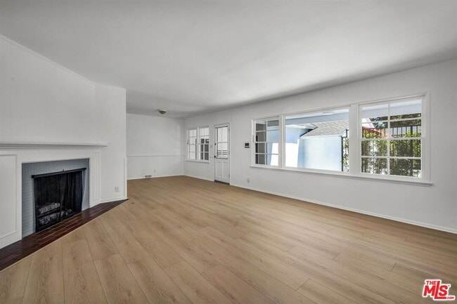 Photo - 315 26th St
