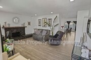 Photo - 14628 Daisy Meadow St House