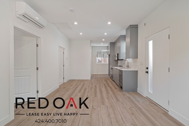 Photo - 4592 N Riverton Ave Unit 4592