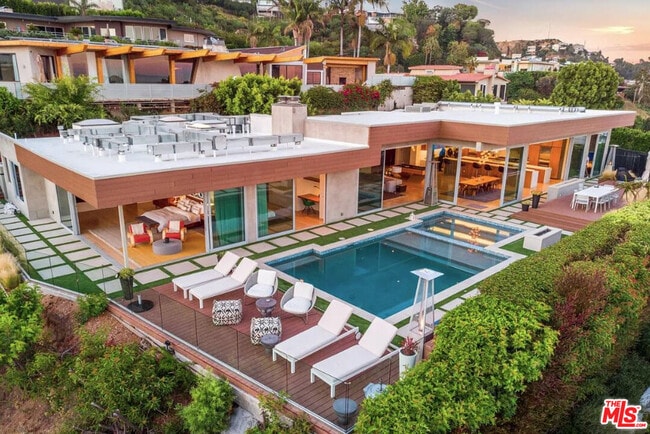 Building Photo - 1429 Devlin Dr