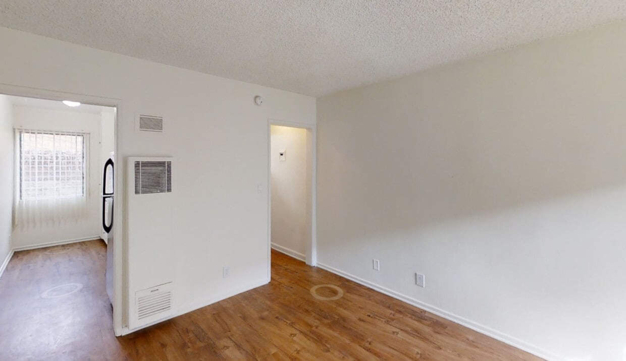 3D Tour - Beloit Avenue Apartments