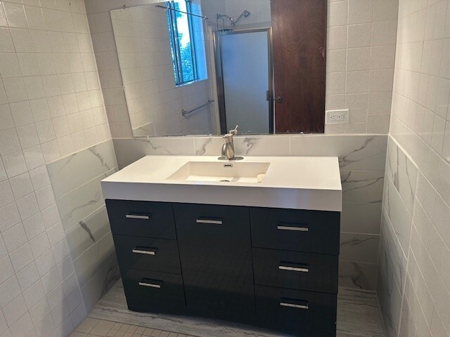 Restroom - 2135 Selby Ave Unit B