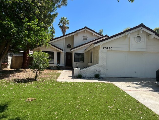Photo - 20230 Stagg St
