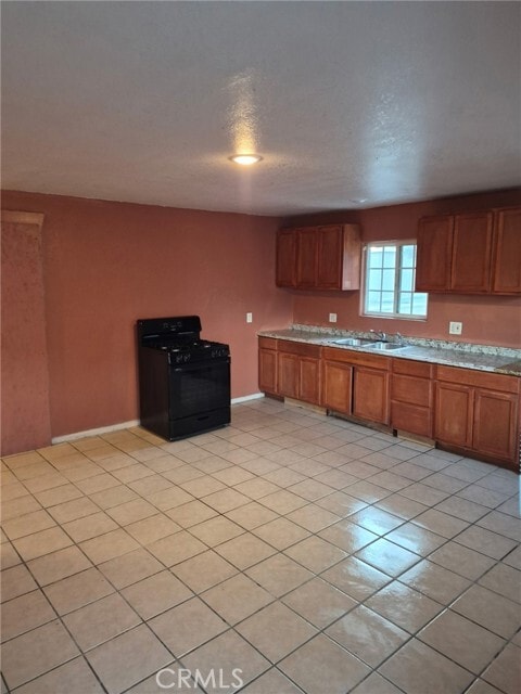 Photo - 2879 N State St