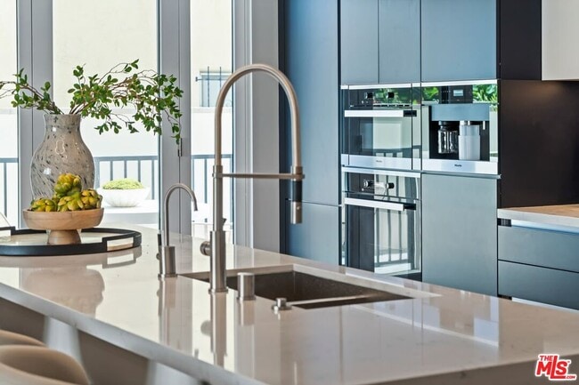 Photo - 160 N La Peer Dr Unit 203