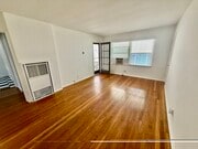 Photo - 11152-11154 Morrison St