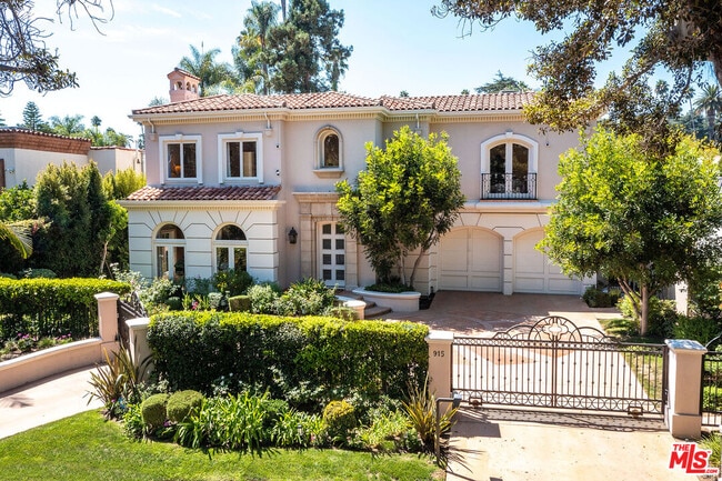 Building Photo - 915 N Rexford Dr