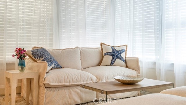 Photo - 1728 The Strand