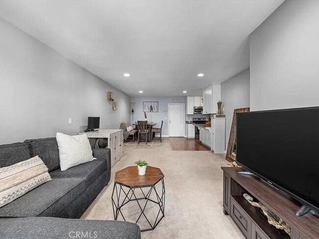 Photo - 7765 W 91st St