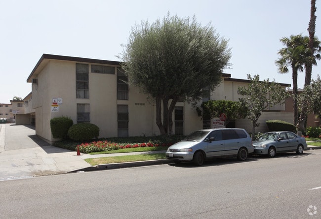 Charter House Apartments - Charter House Apartments