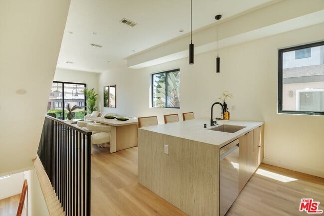 Photo - 1343 S Ogden Dr