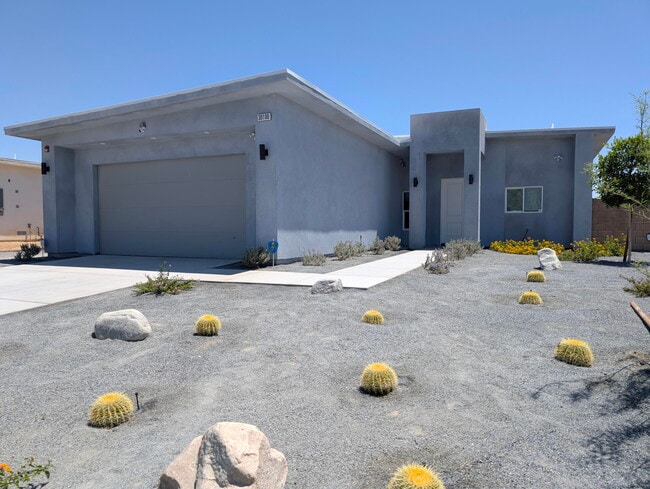 Photo - 30100 San Joaquin Dr House