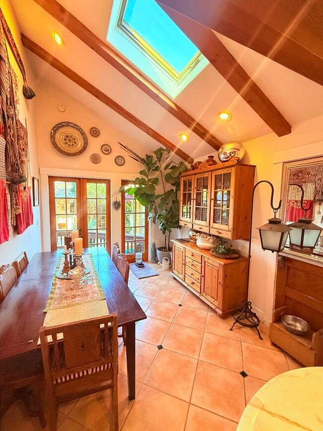 Photo - FULLY FURNISHED 30+ RENTAL IN SANTA BARBARA, Owner prefers 6-12 lease | Pet Friendly House