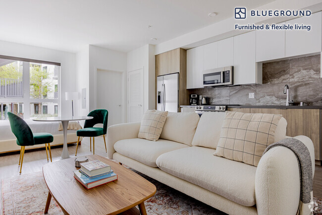 Building Photo - 511 S Harbor Blvd Rental
