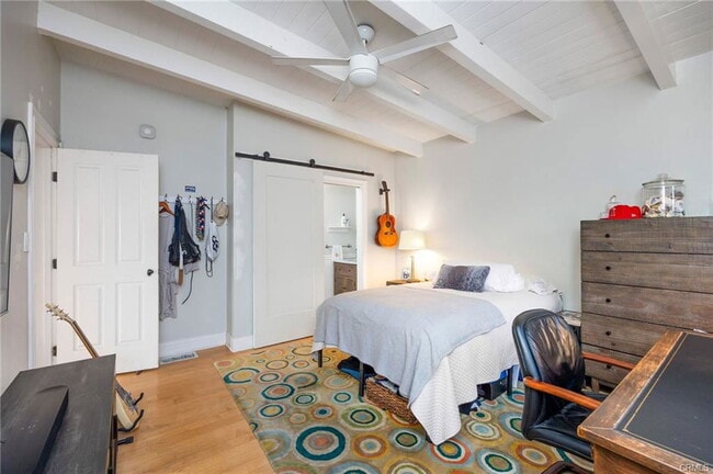 Photo - 5102 E Ocean Blvd