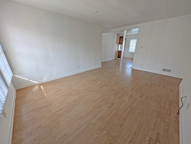 Photo - 1051 S Wooster St Unit 7