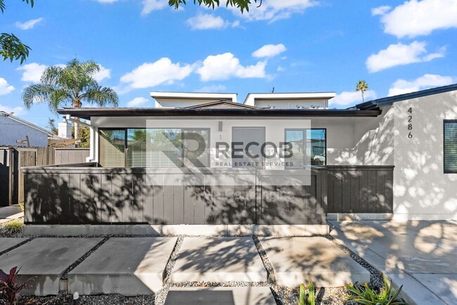 Building Photo - 4286 Samoset Ave Unit 1