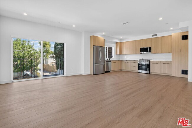 Photo - 11302 Collins St Unit #1