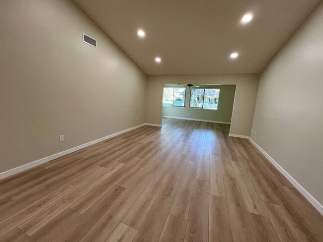 Photo - Beautiful Coronado II for Rent