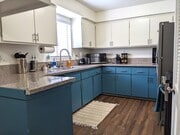 Kitchen - 1634 W 104th St Unit A