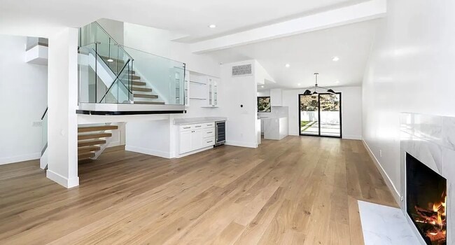 Photo - 17163 Clemons Dr